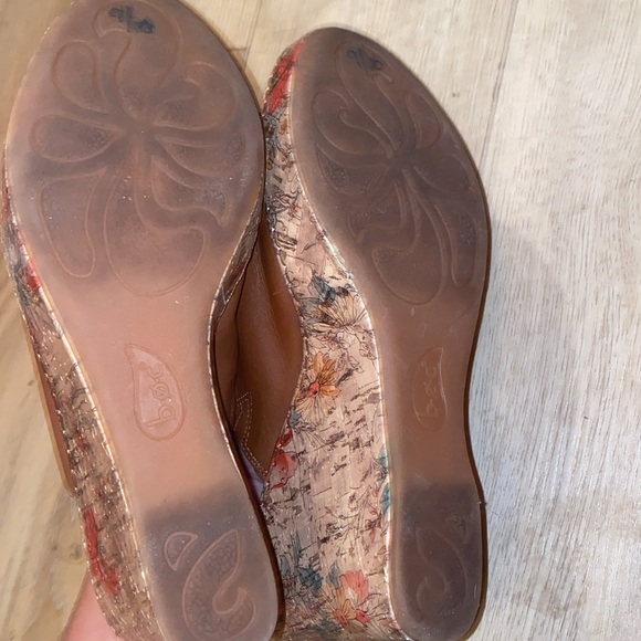BOC Born Concept Floral Wedge Brown Leather Cork Slip On Heel size 9 - Picture 6 of 10